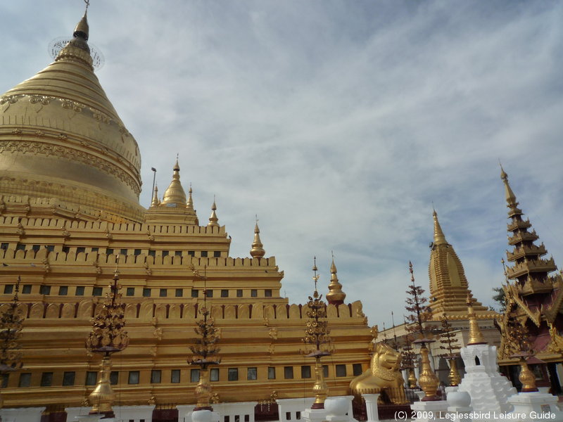 Shwezigon Paya07